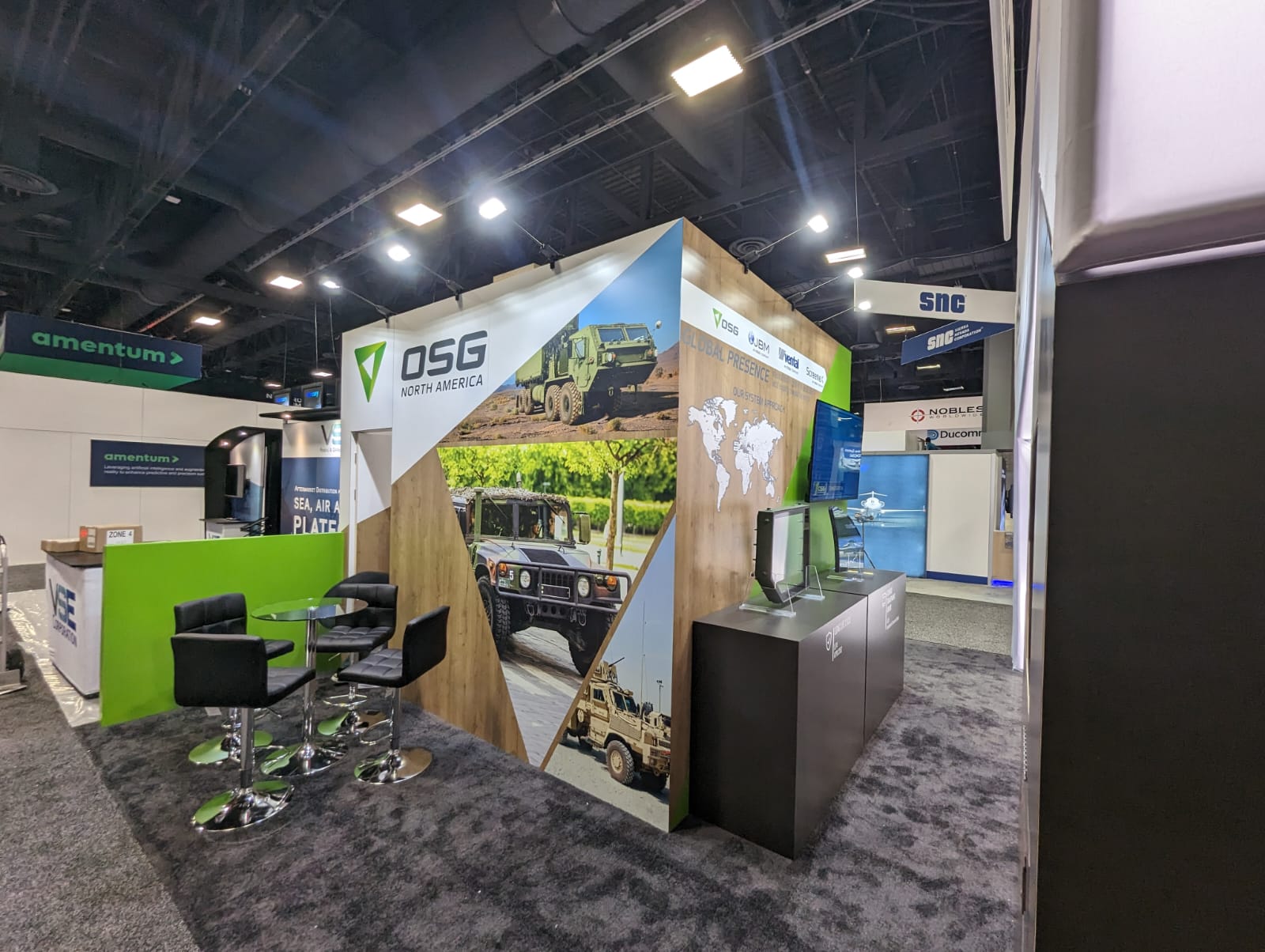 End-to-End Display Rentals