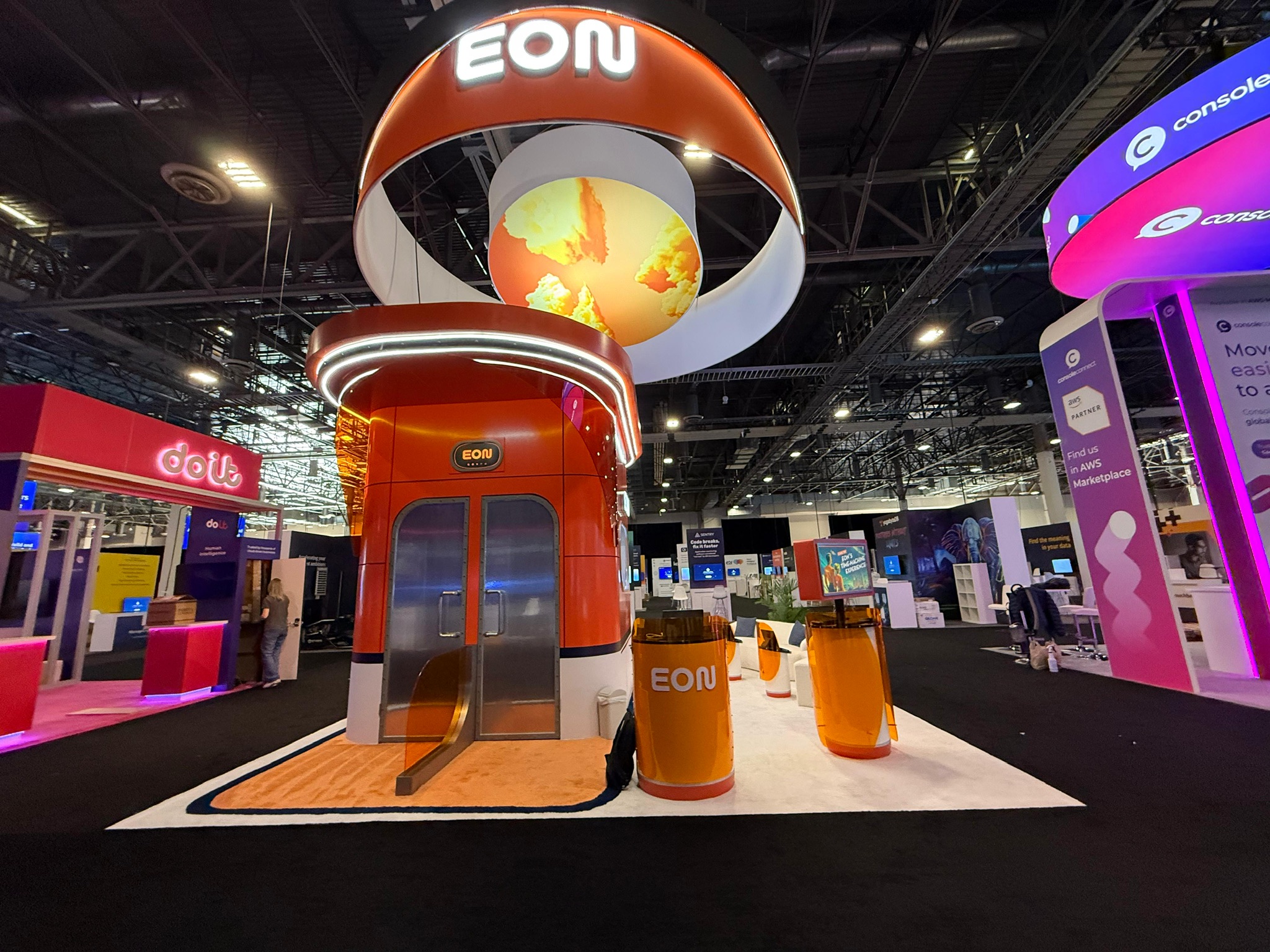 EON booth at AWS re:Invent 2024, Las Vegas — EC Exhibits